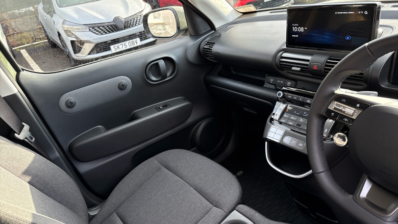 Hyundai INSTER 85kW 01 49kWh 5dr Auto Electric Hatchback